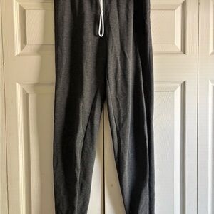 Under Armour Women’s Medium Gray Sweatpants